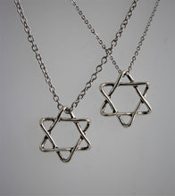 Load image into Gallery viewer, Intertwined Star of David Necklace
