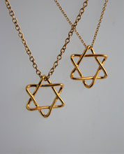 Load image into Gallery viewer, Intertwined Star of David Necklace
