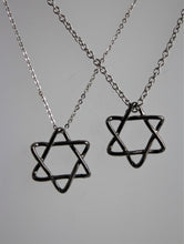 Load image into Gallery viewer, Intertwined Star of David Necklace
